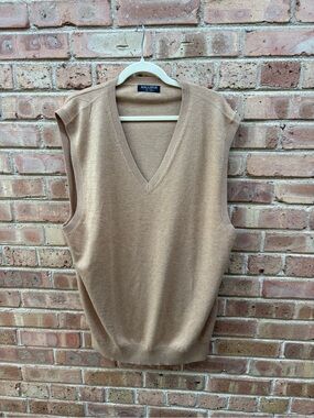 Kallspin Men's V-Neck Sweater Vest in Camel